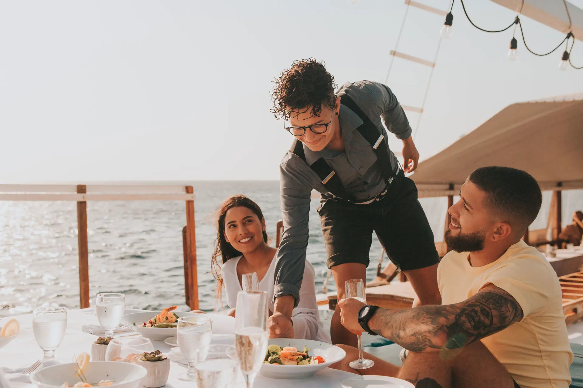 pelican adventures dinner cruise